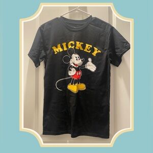 NWOT Disney Mickey T-Shirt Size S